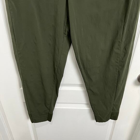 Athleta Trekkie Relaxed Mid Rise Jogger Aspen Olive Women's Size 14 - Picture 4 of 9
